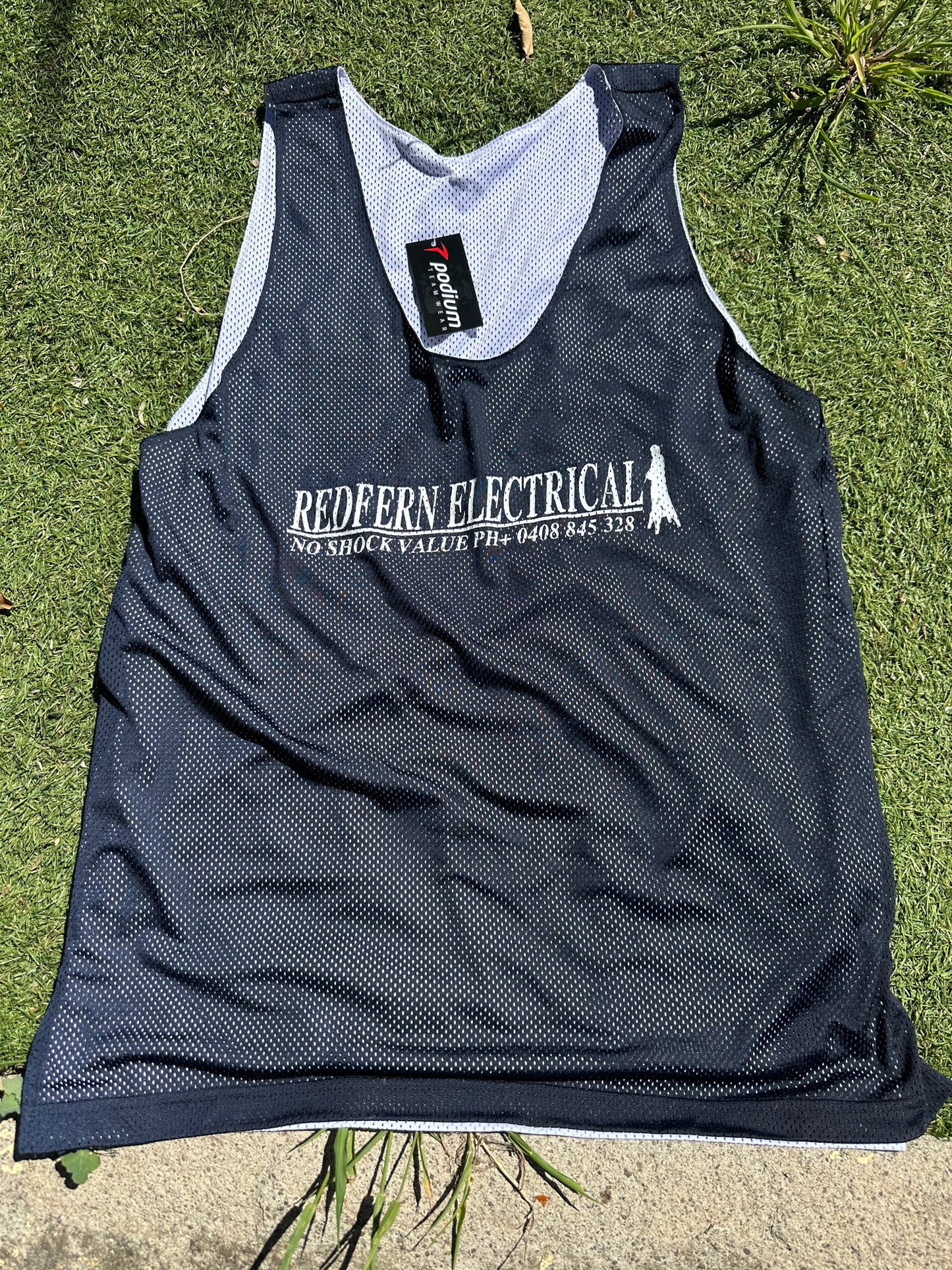 Reversible basketball training singlet