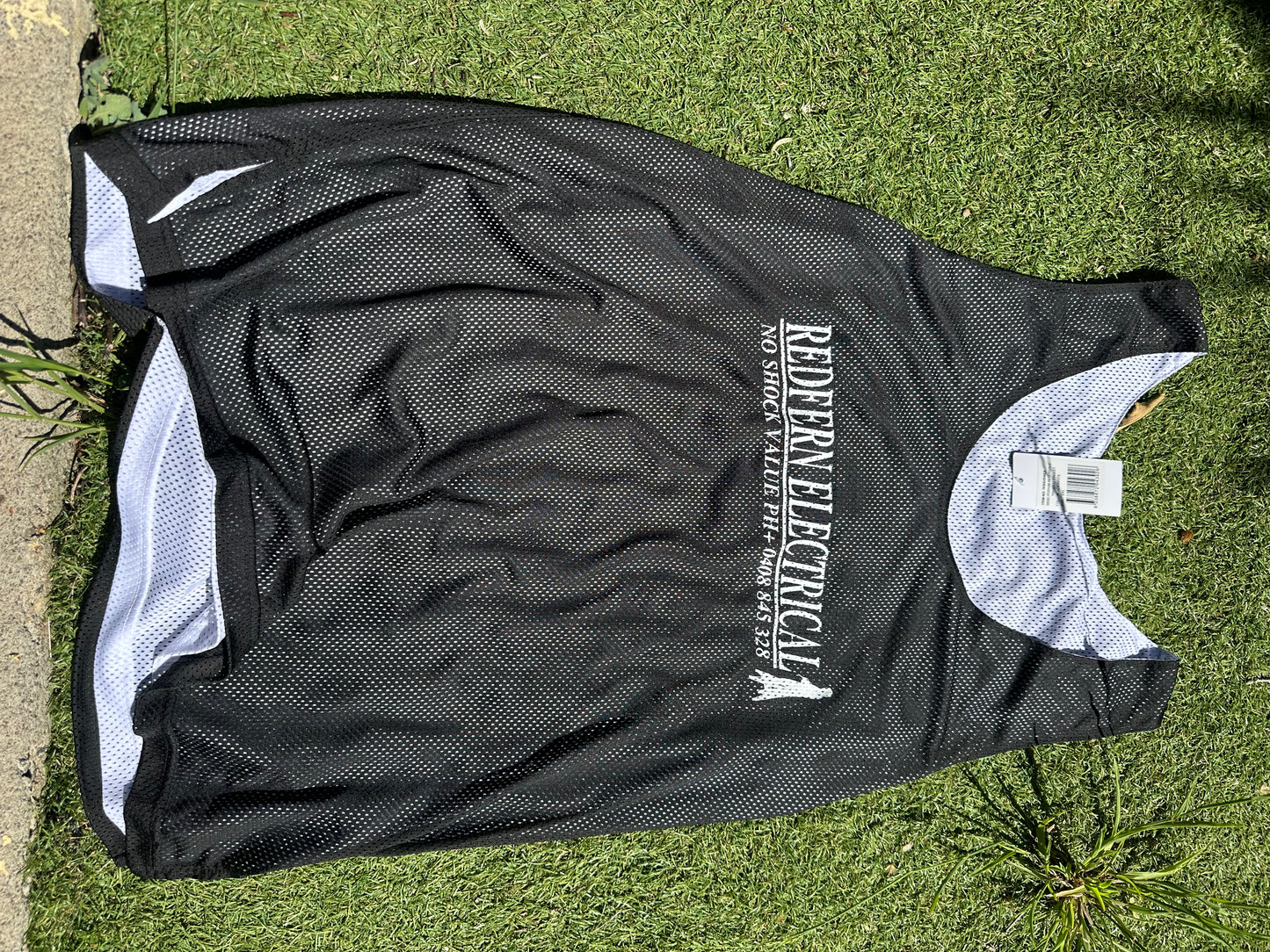 Reversible basketball training singlet